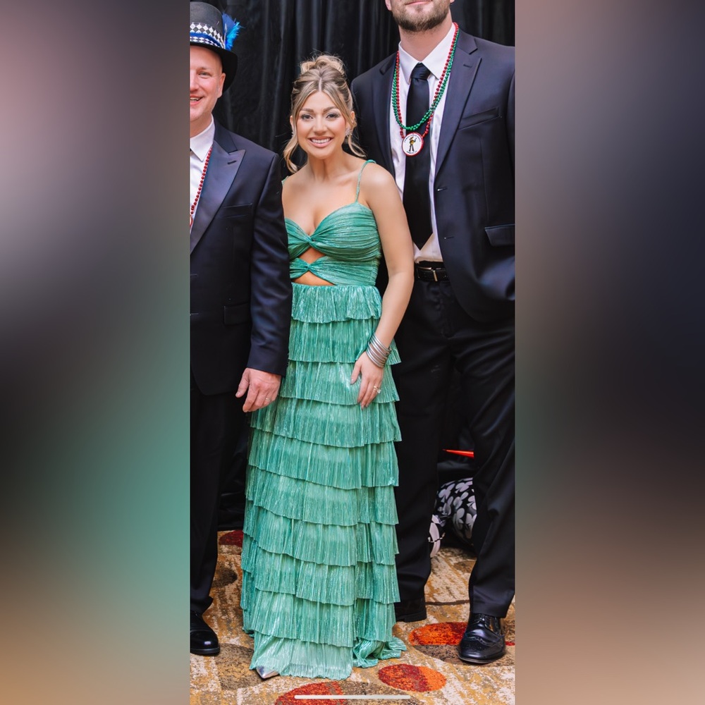 Gianna Bini Grace Metallic Plisse Sweetheart Neck Cut-Out Tiered Dress